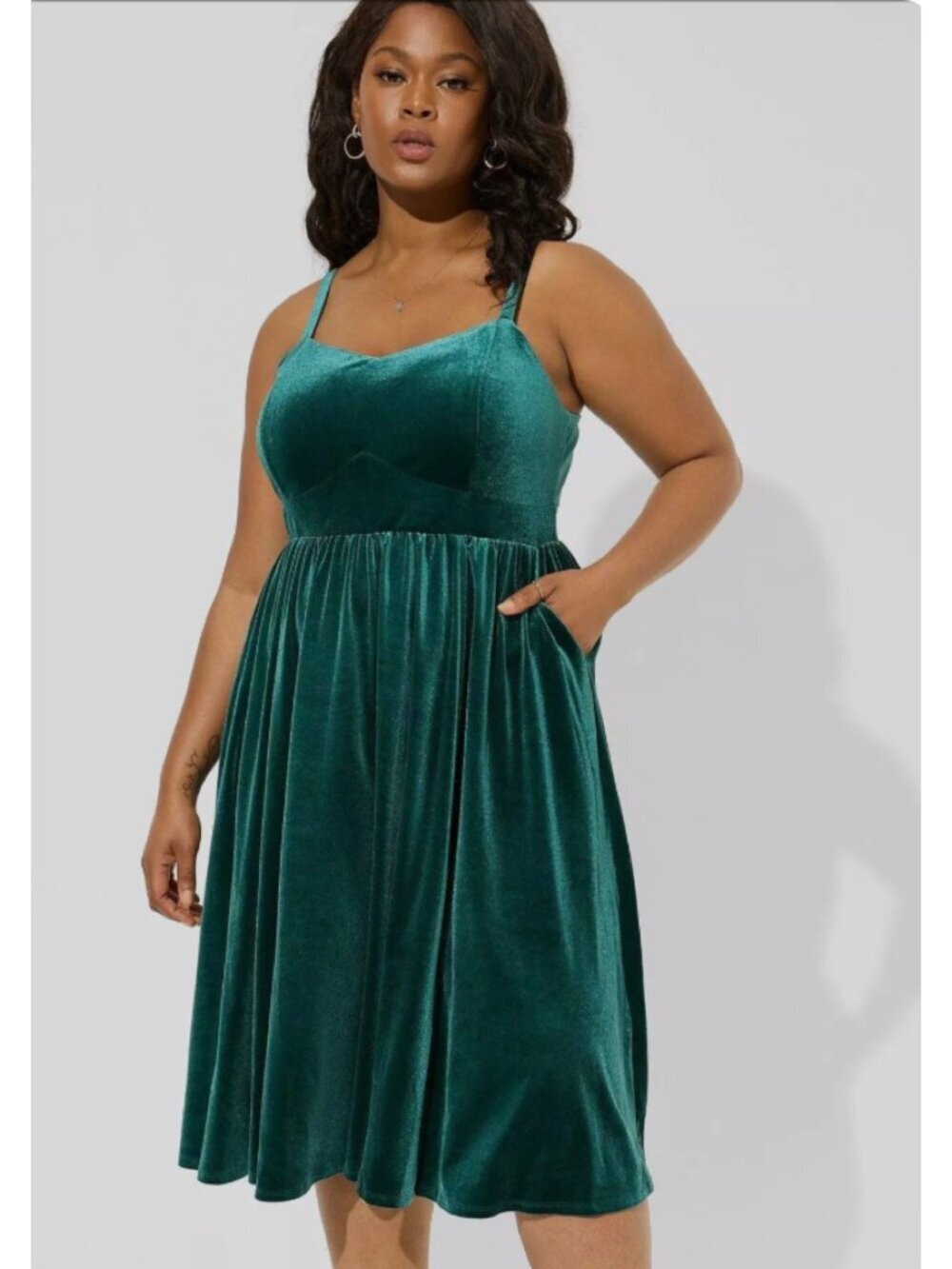 Torrid Green Velvet Spaghetti Strap Midi Dress Green, Size 1 or 14/16